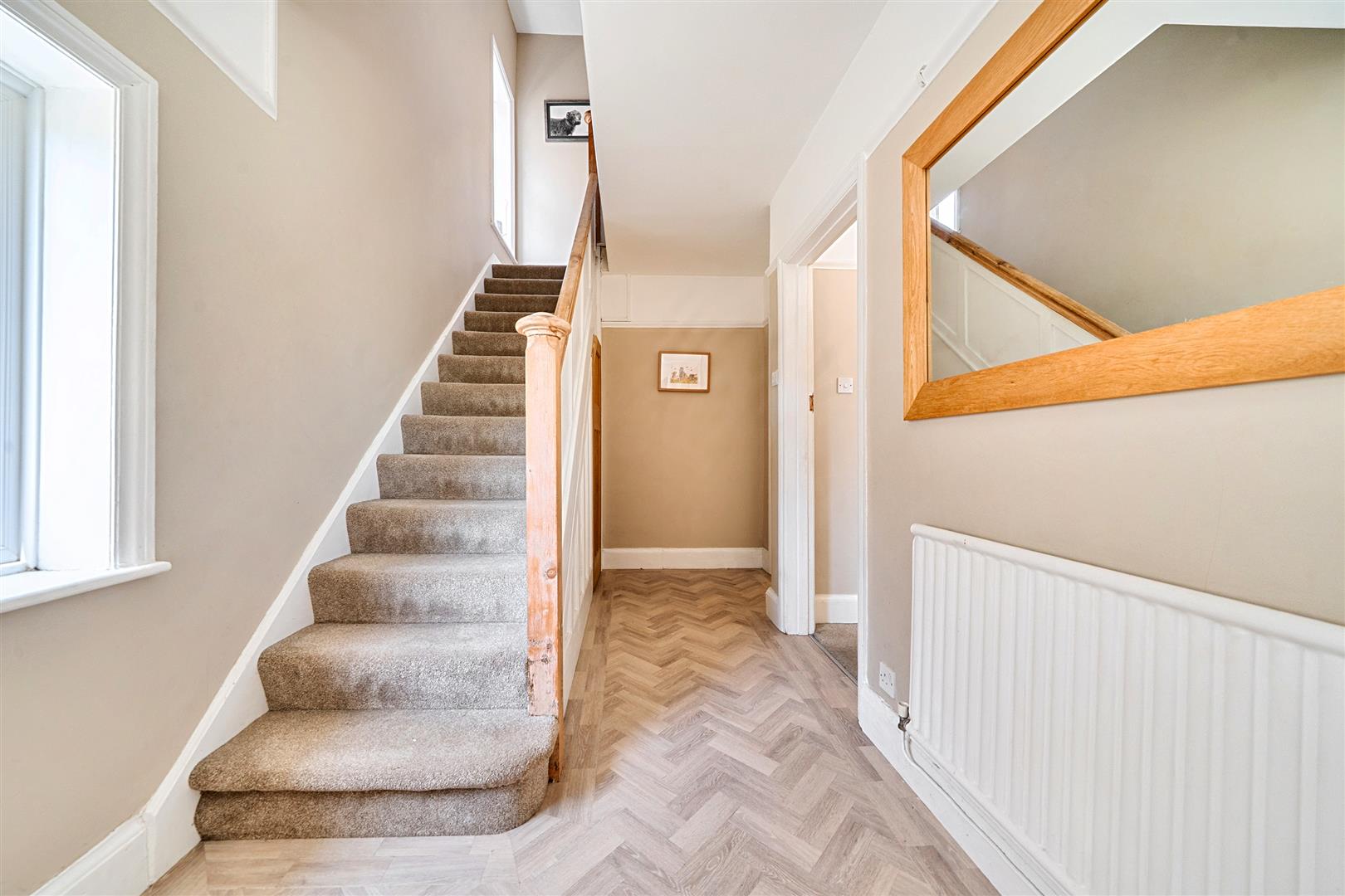 Chalfont, Bath Road, 